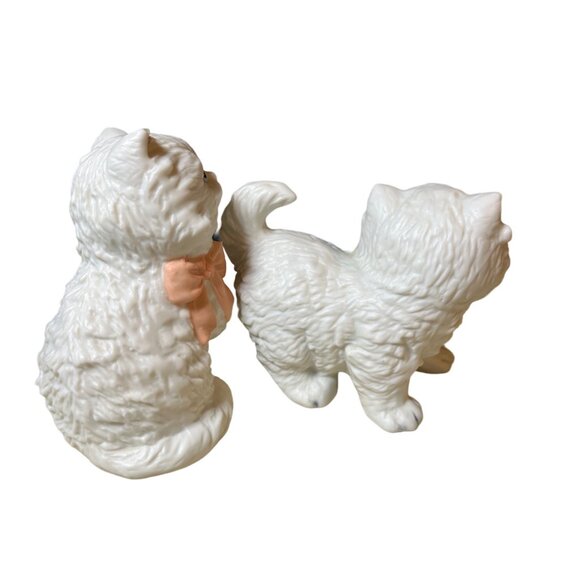 HOMCO White Persian Kittens Cats Figurines Pink Blue Bows Taiwan 1428 set of 2 - Picture 7 of 13
